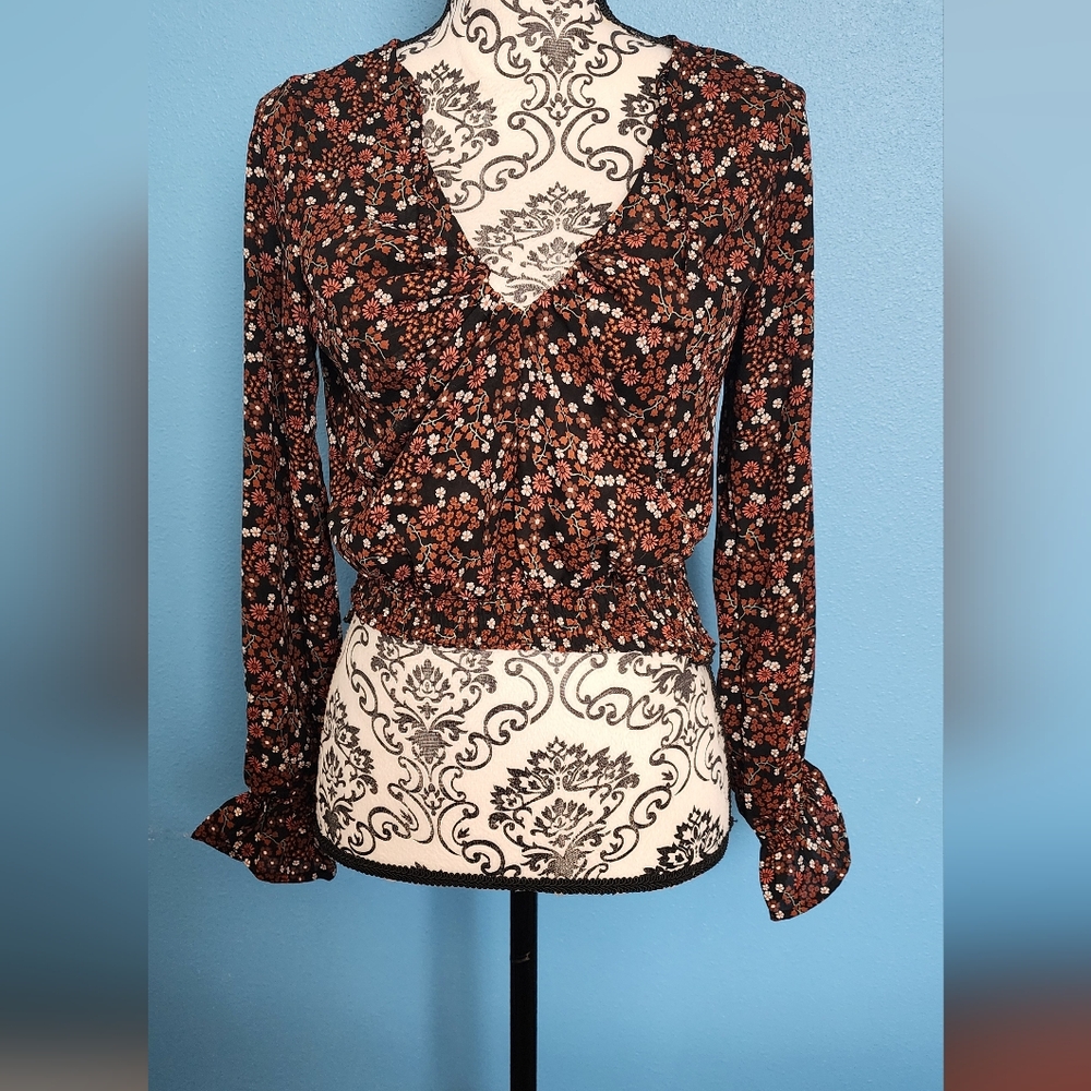 Ultra Flirt, Black/brown  and Red Ruched Long Sleeve Blouse